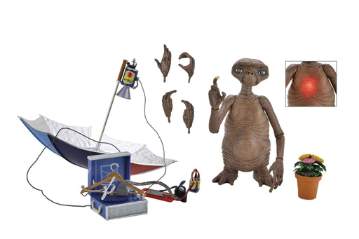 E.T. 40th Anniversary Deluxe ET Ultimate 7" Action Figure w/LED Chest